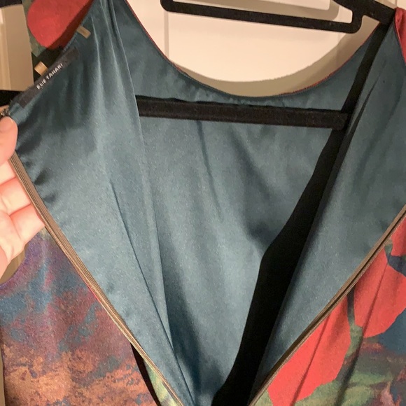 Elie Tahari Silk Wool Cotton Elastane Red Blue Olive Gray Floral Sheath Dress - Picture 12 of 15